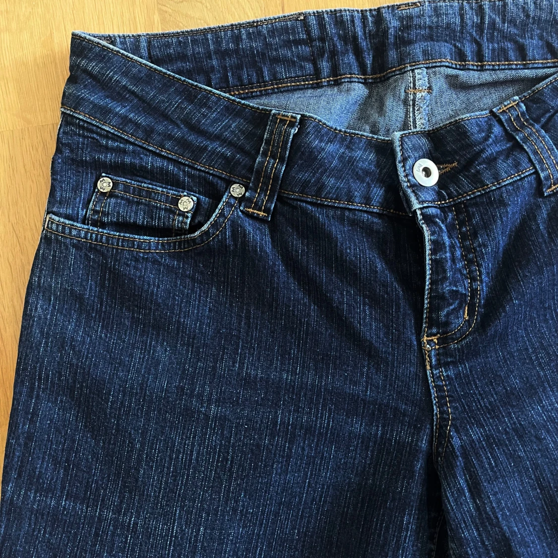 Blå bootcut jeans från Vero Moda - 2