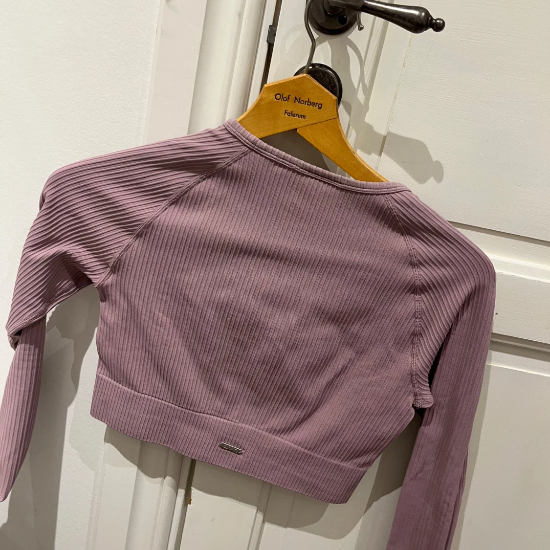 Ljuslila croppad tröja från Aim'n - 1