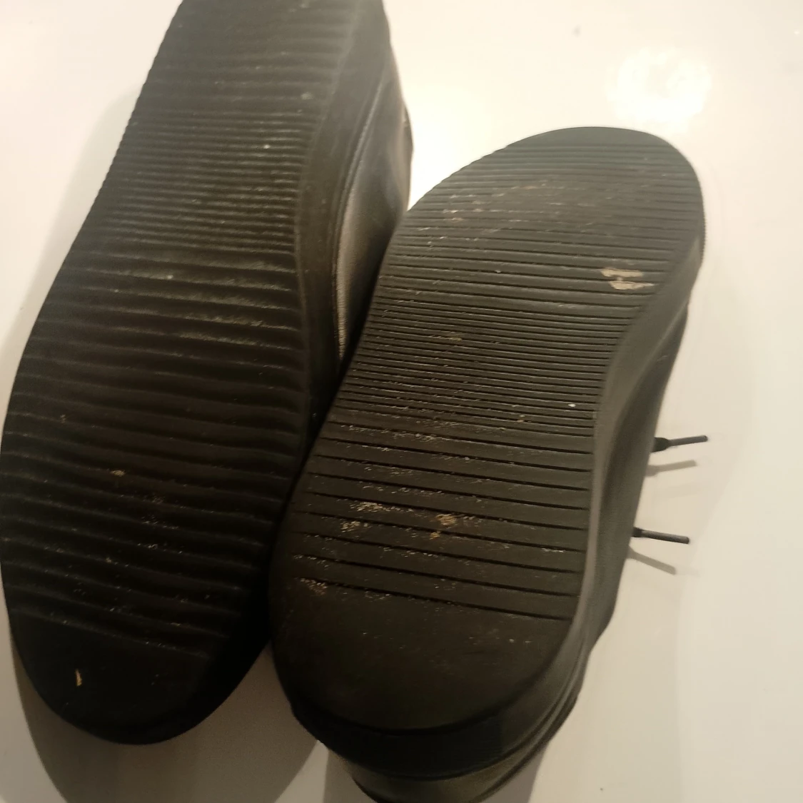 Svarta sneakers i skinn från Iceberg - 4