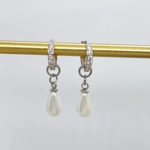 Silver 925 örhängen med pärldroppar - Snygga örhängen i silver 925