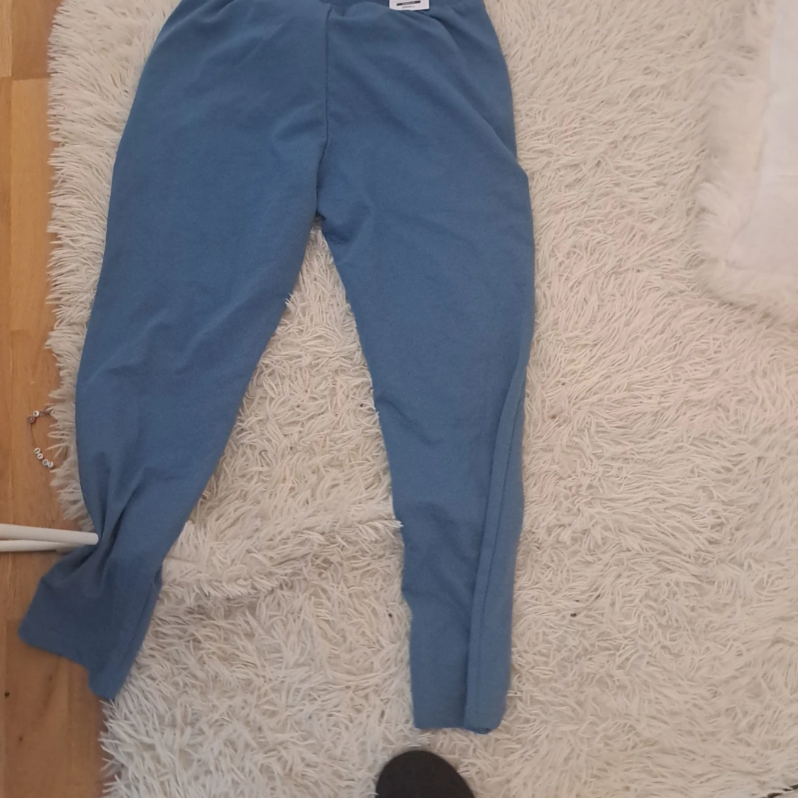 Blå mjukisbyxor från Max, strl S - 4