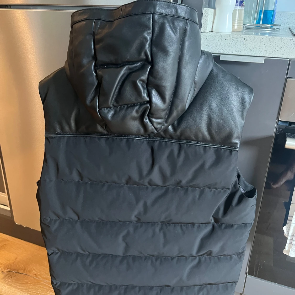 Svart dunväst Moose Knuckles - 1