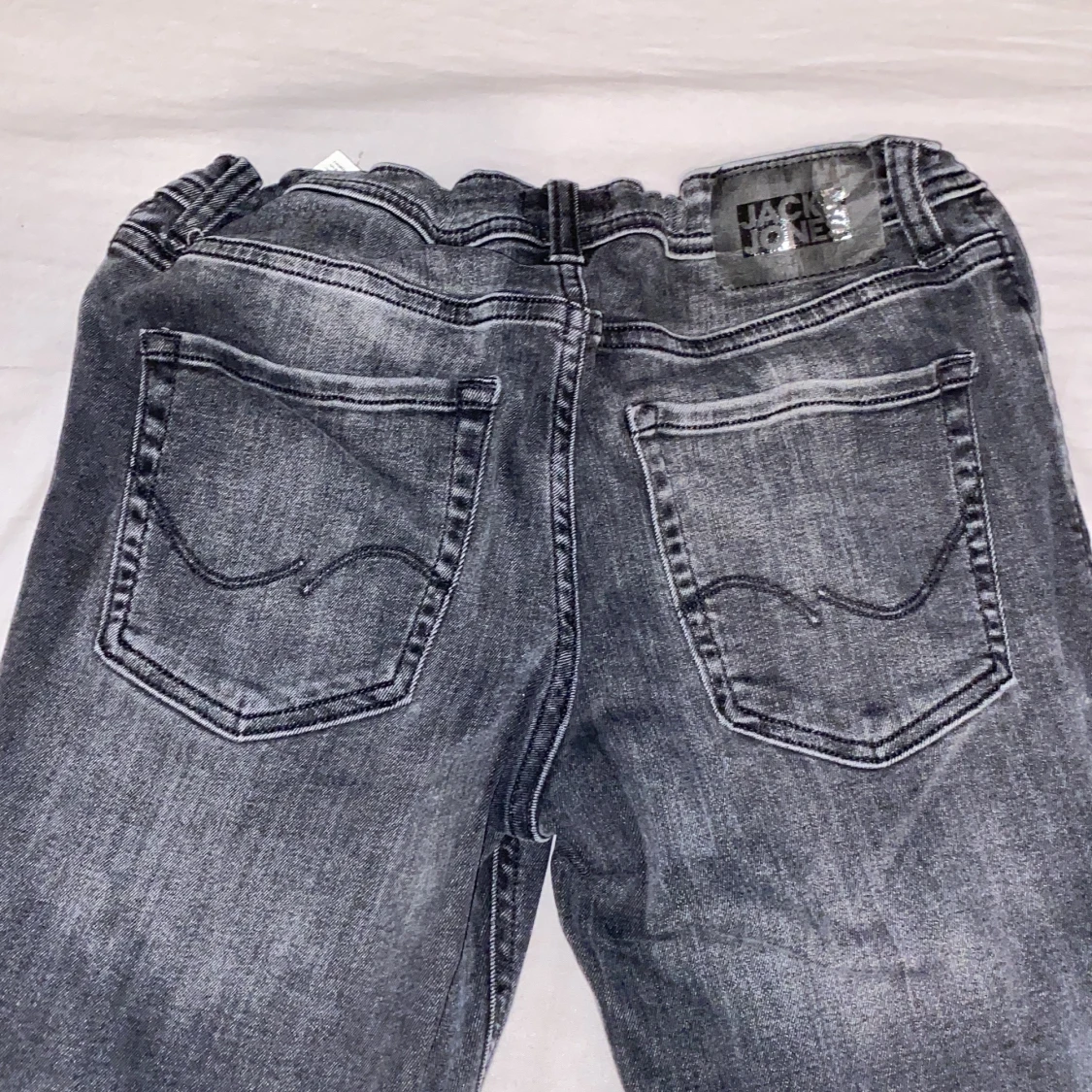 Svarta jeans från Jack & Jones - 2