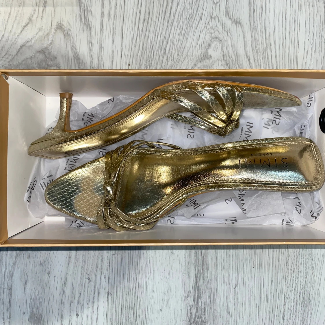 Sandaletter, guld (klackar) - 2