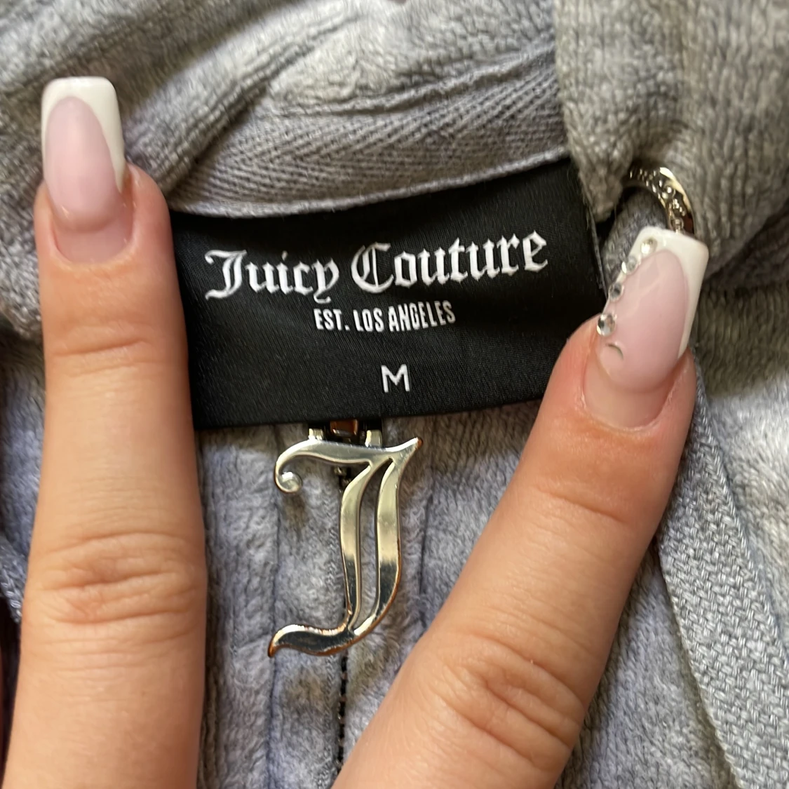Grå Juicy Couture hoodie med dragkedja - 1