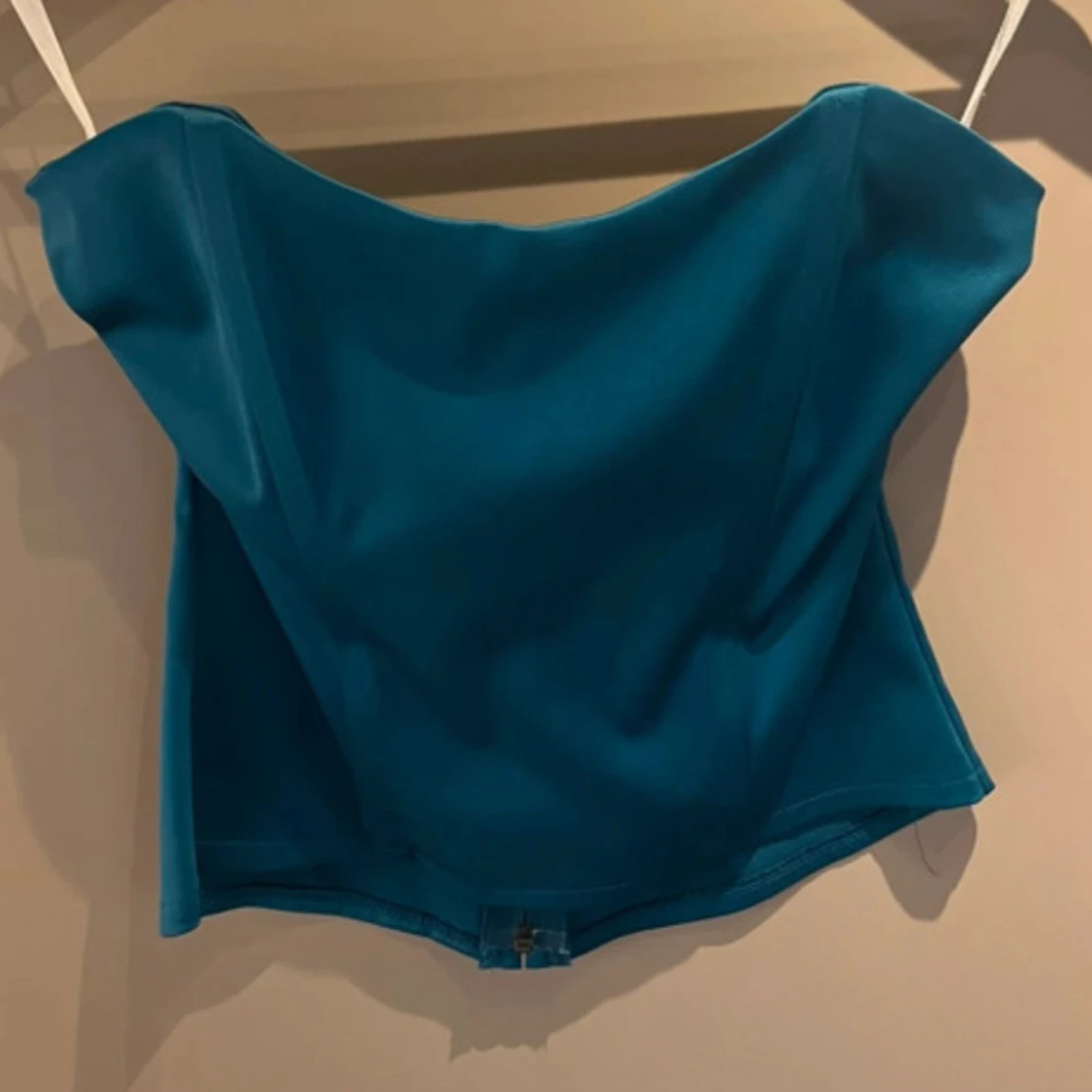 Turkos axelbandslös korsett  - 1