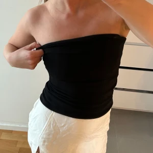 Tubtopp från Zara - Svart tubtopp från Zara 💖💖