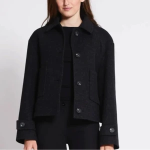 Kappa - Kappa från lager 157. Säljer för att den inte kommit till användning.