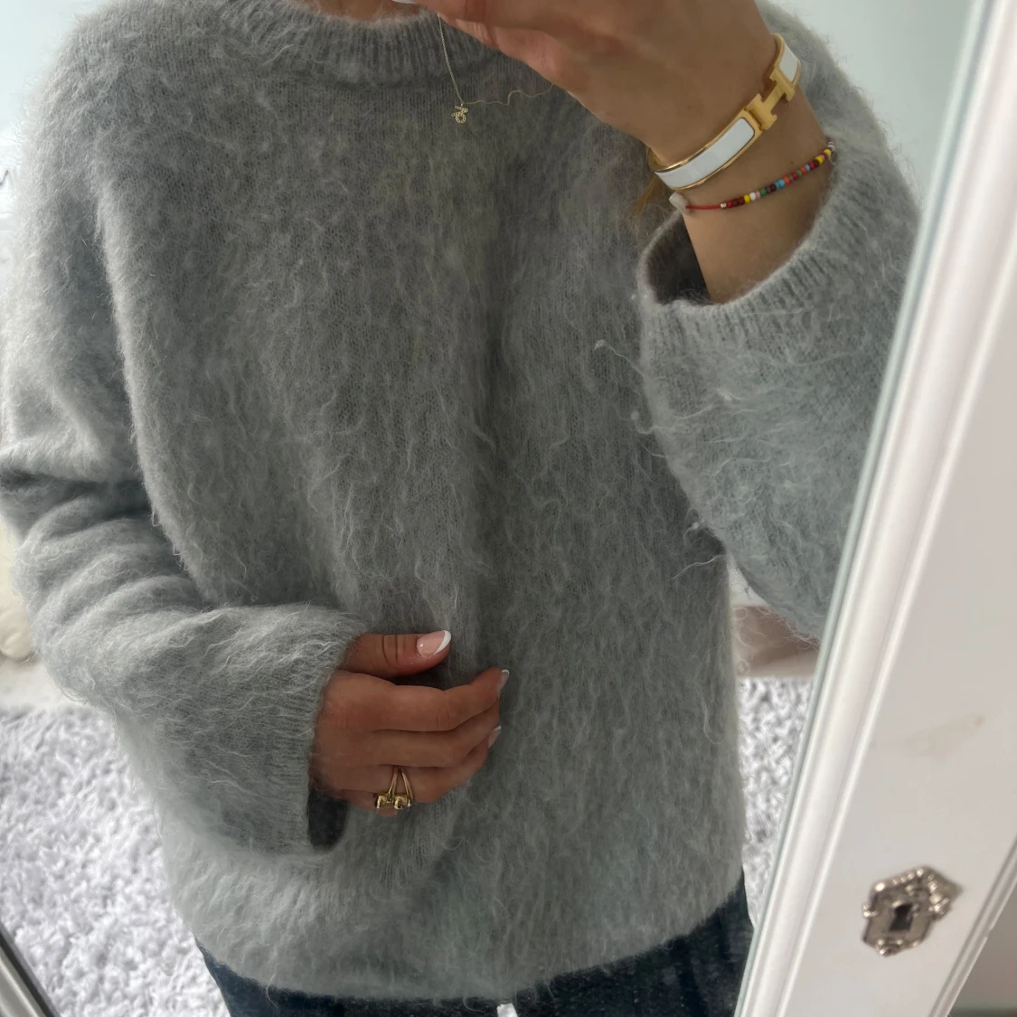 Grå fluffig stickad tröja - 2