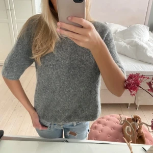 Trekvartsärm tröja  - Så snygg stickad trekvartsärm tröja