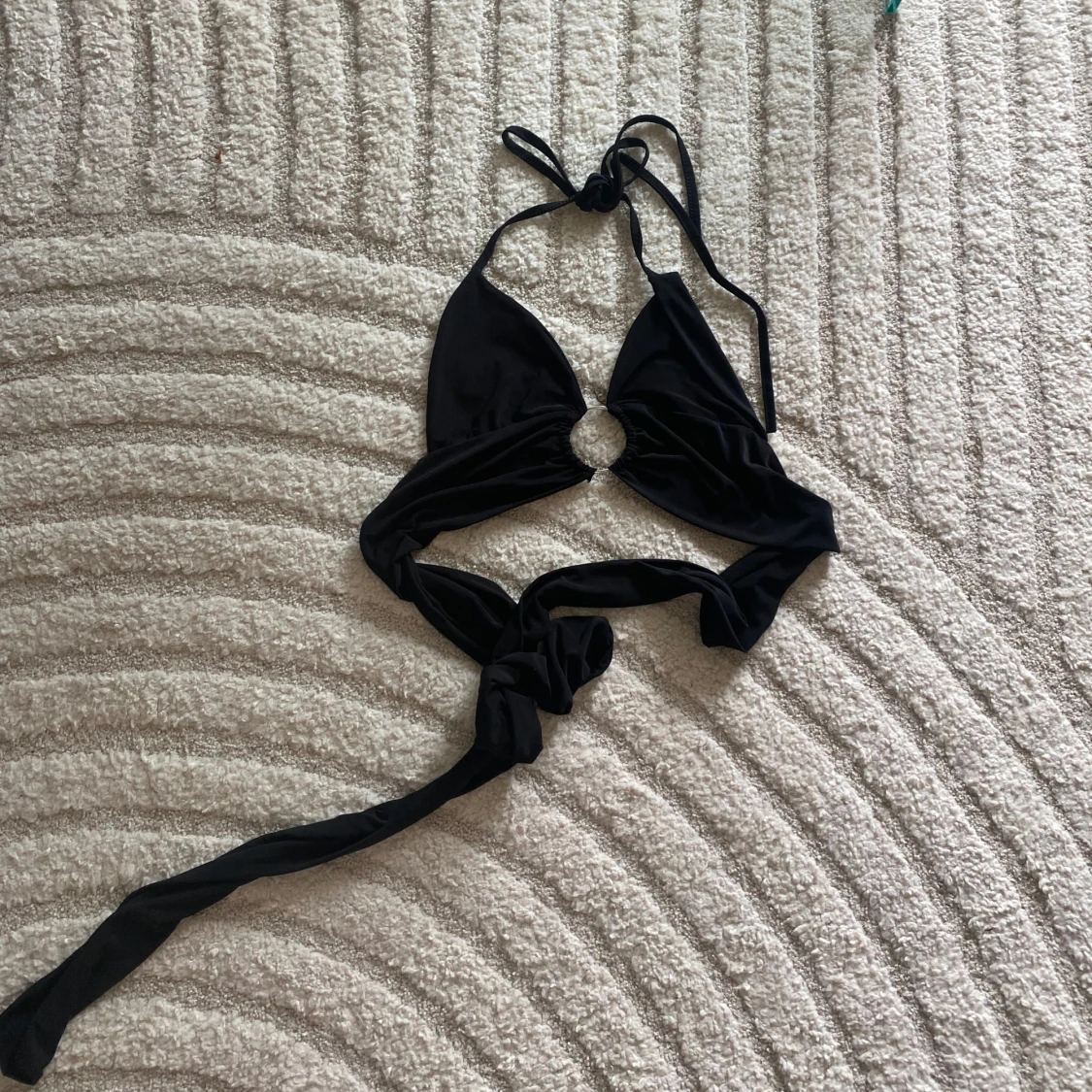 Halterneck top Prettylittlething