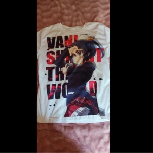 Anime t-shirt - NY PRIS: 500 KR