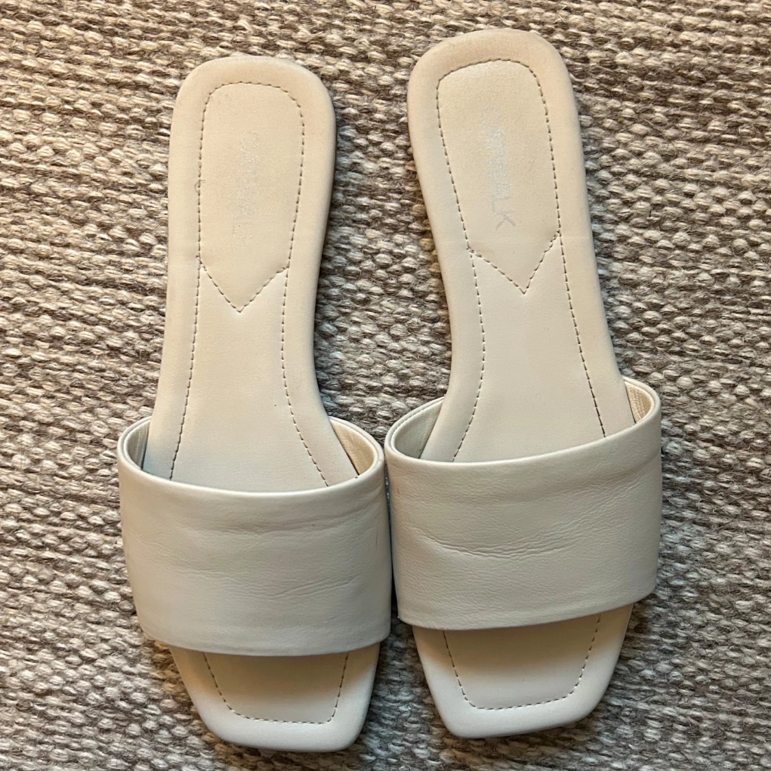 Krämvita sandaler  - 3