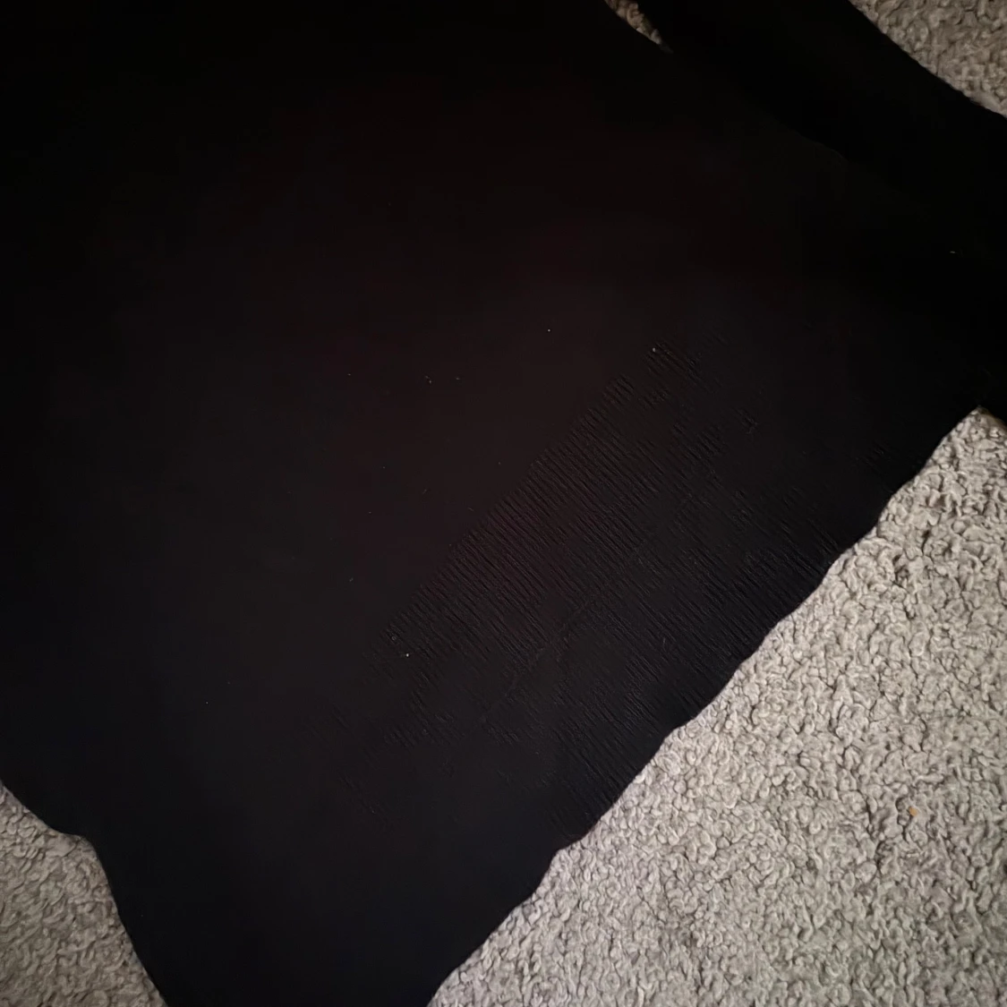 Svart finstickad  långärmad tröja från Mango - 4