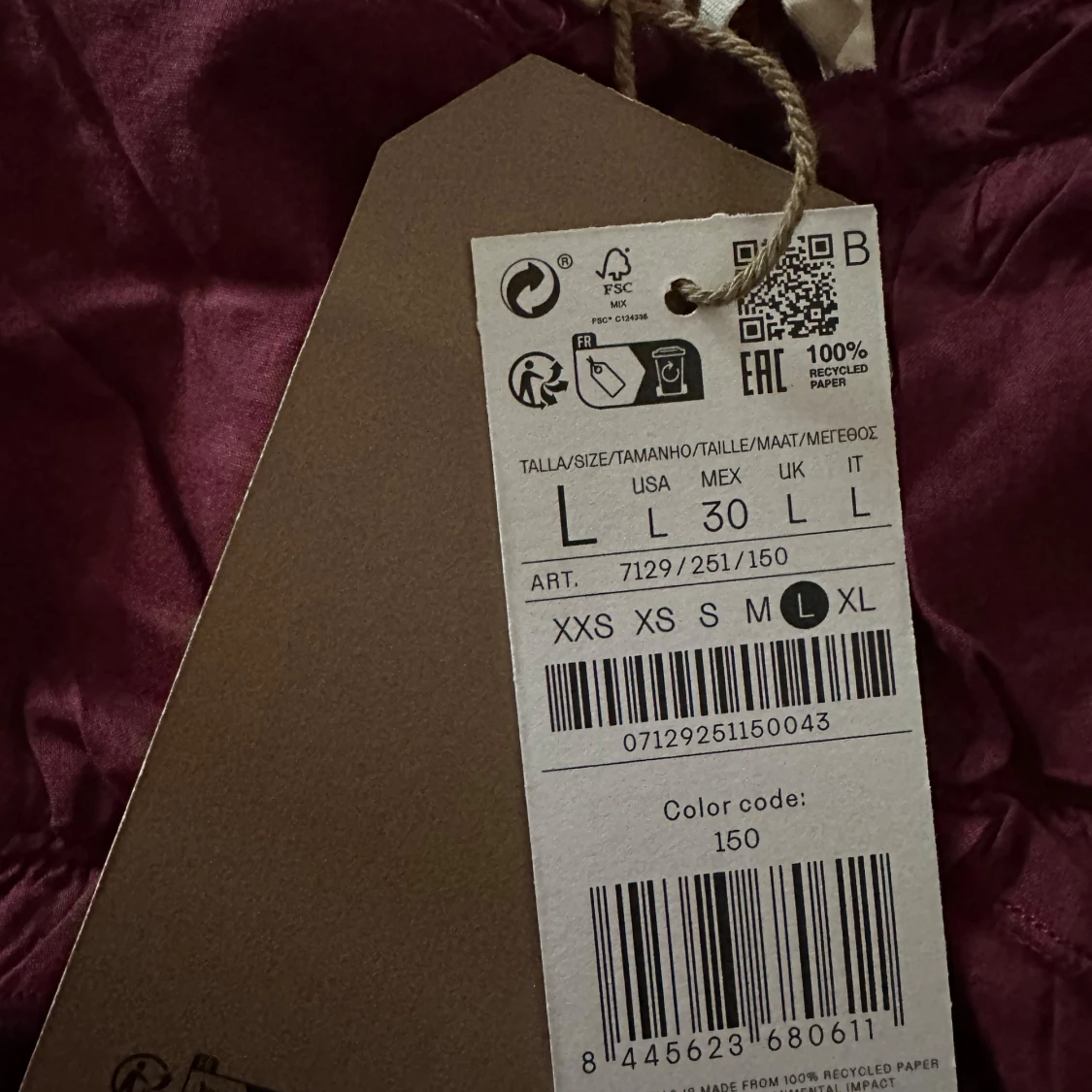 Vinröd topp från Stradivarius - 1