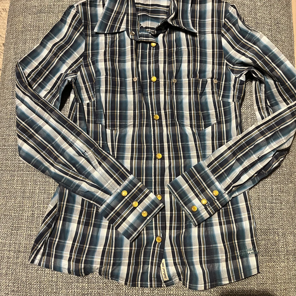 Blå och vit rutig skjorta från Peak Performance