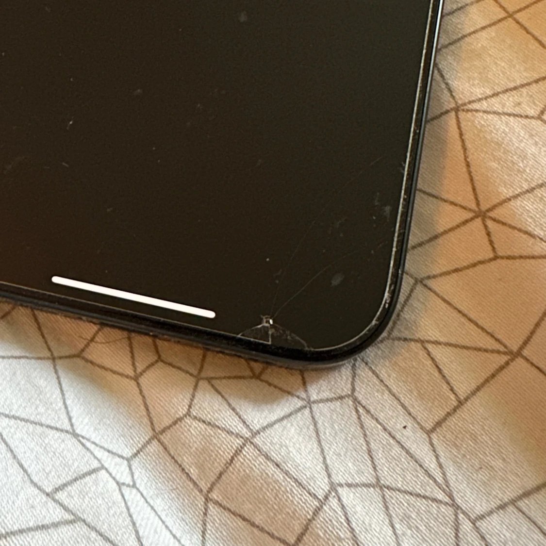 iPhone 16 Pro 128GB - 4