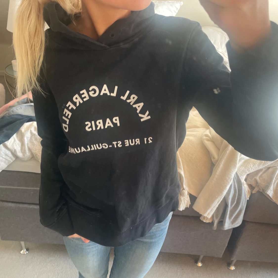 Svart hoodie från Karl Lagerfeld - 1