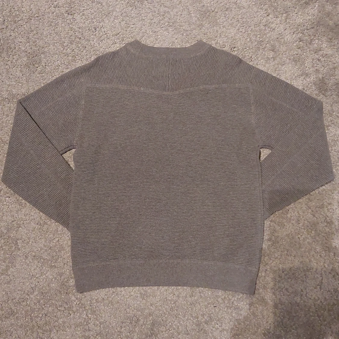 Grå stickad tröja från Zara - 1