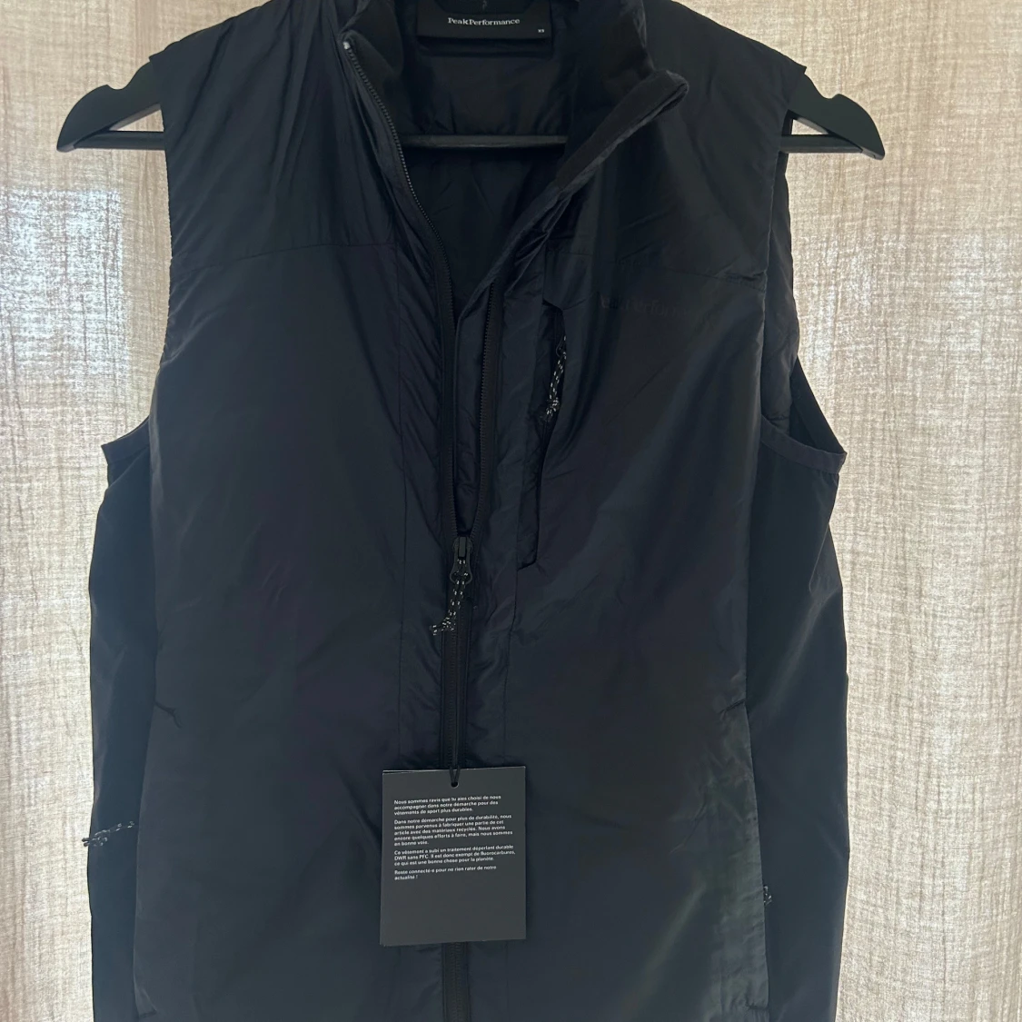 Svart väst från Peak Performance - 2