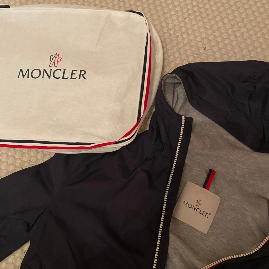 Marinblå windbreaker från Moncler - 1