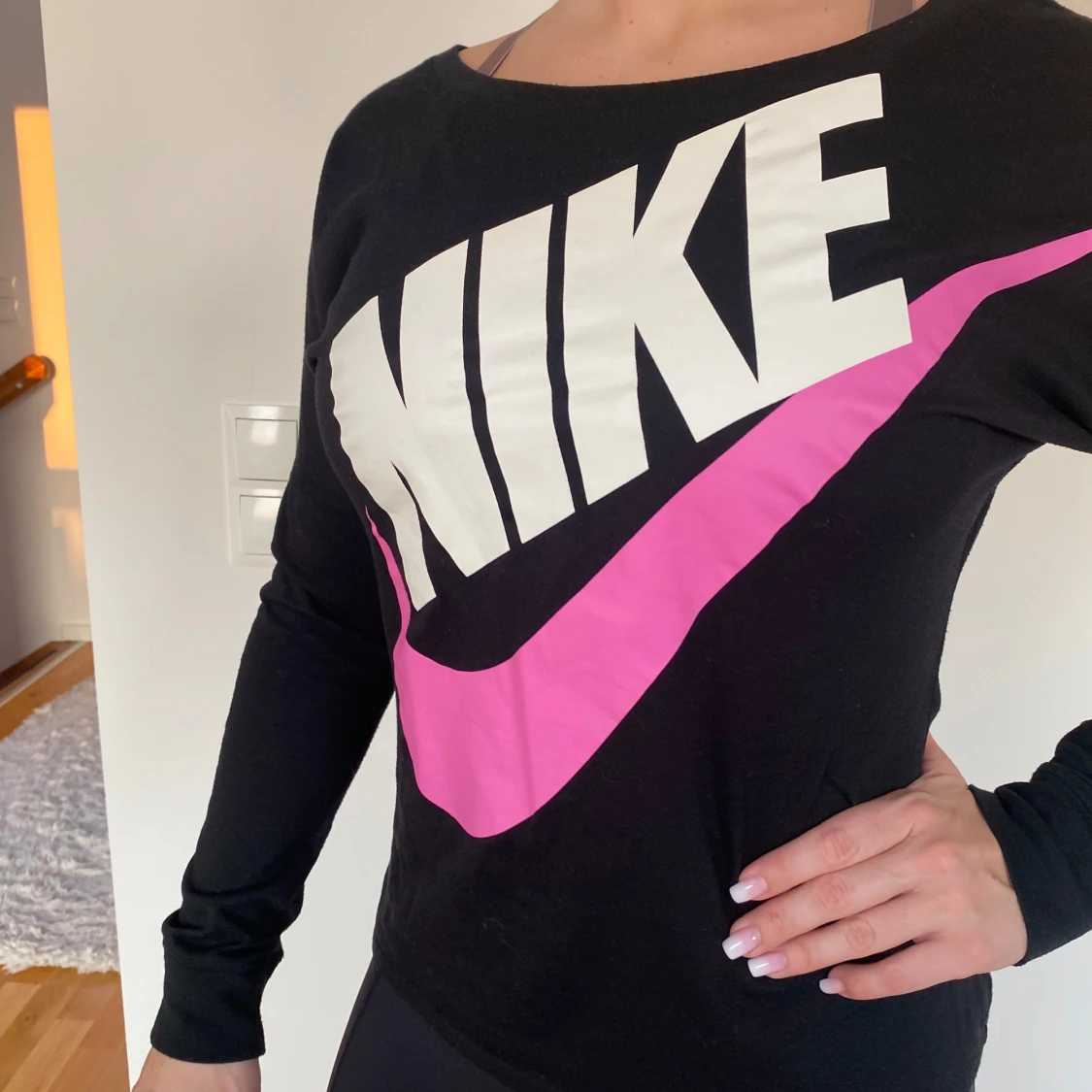 Svart långärmad tröja från Nike - 2