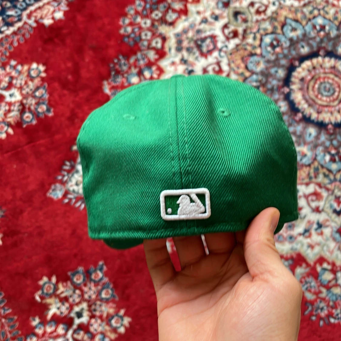 Grön keps från New Era storlek 56,8cm (7 1/8) - 3