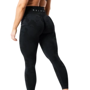 Relode tights - Jääättenice tights från relode som inte kommer till användning. Bara använt 1-2 gånger och dom va jättesköna och snygga, men har så många andra liknande. Det är camomönster och materialet är jättebra, mycket bättre än de andra från relode tkr jag💓 Nyskick, köpta för 699kr. Skriv privat för bättre bilder☺️