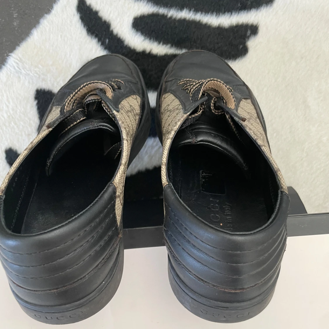 Gucci sneakers med GG-mönster - 2