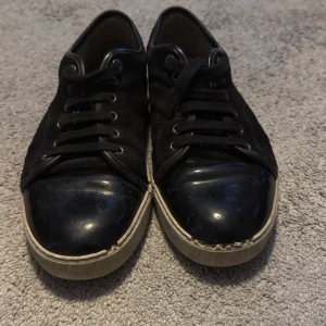 Svarta Lanvins storlek 41 - Stiliga Lanvins i storlek 41 pris ej hugget i sten