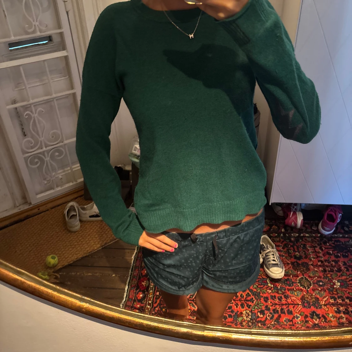 Grön stickad cash nere tröja Zadig & Voltaire, detaljer på armarna