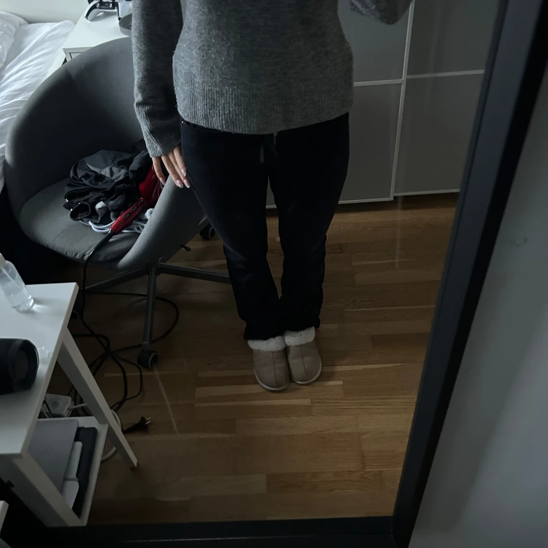 Svarta bootcut jeans - 3