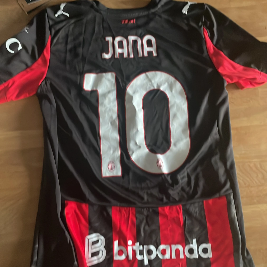AC Milan Puma matchtröja röd/svart - 1