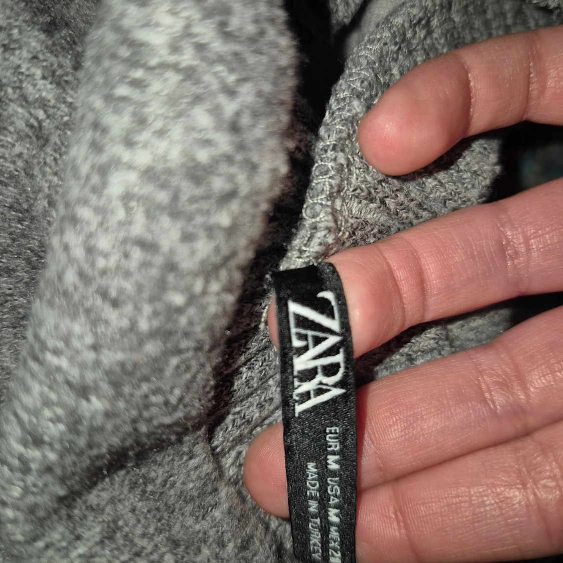 Grå tröja från Zara - 1