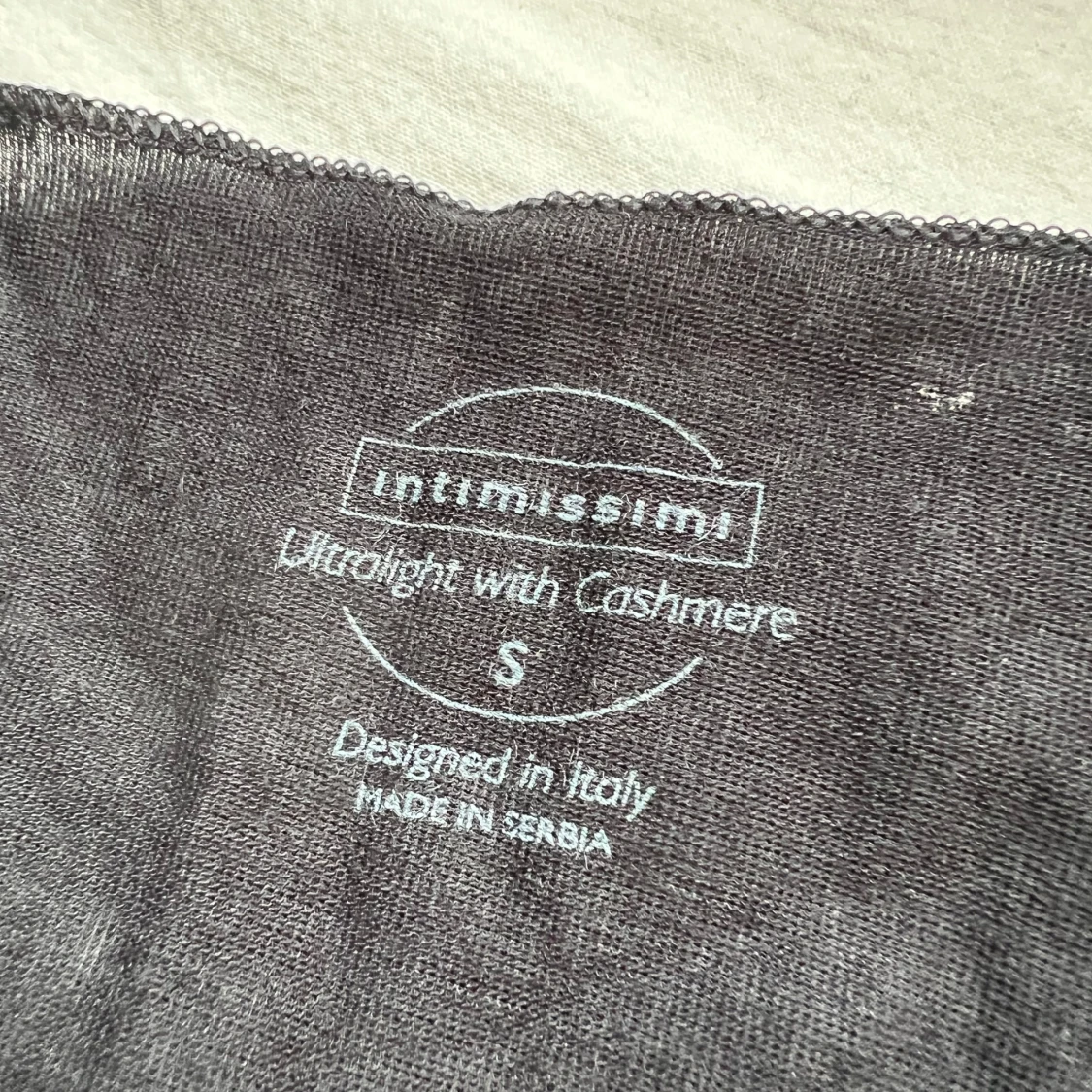 Svart långärmad topp från Intimissimi - 1