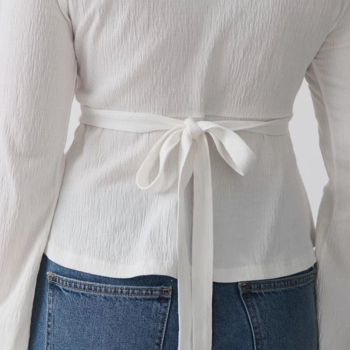 Svart v ringad topp - 1