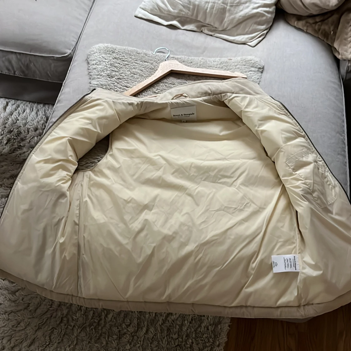 Beige quiltad väst från Bruun & Stengade - 3