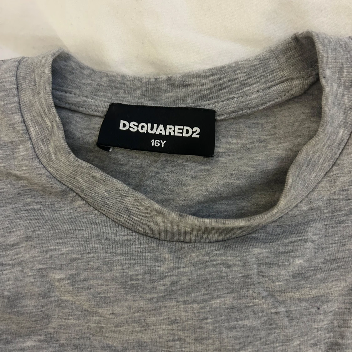 Grå t-shirt från Dsquared2 - 3