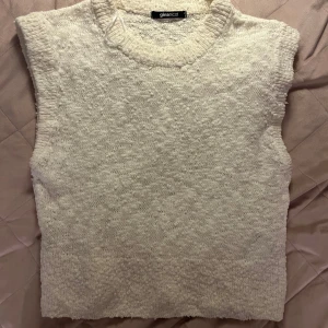 Stickad tröja - Jätte snygg stickad tröja! Passar S-L.
