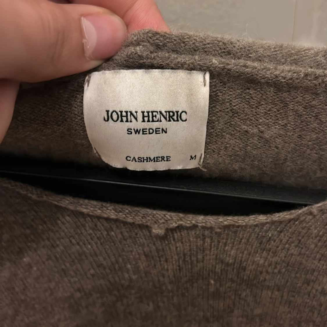 Brun cashmere hoodie från John Henric - 2