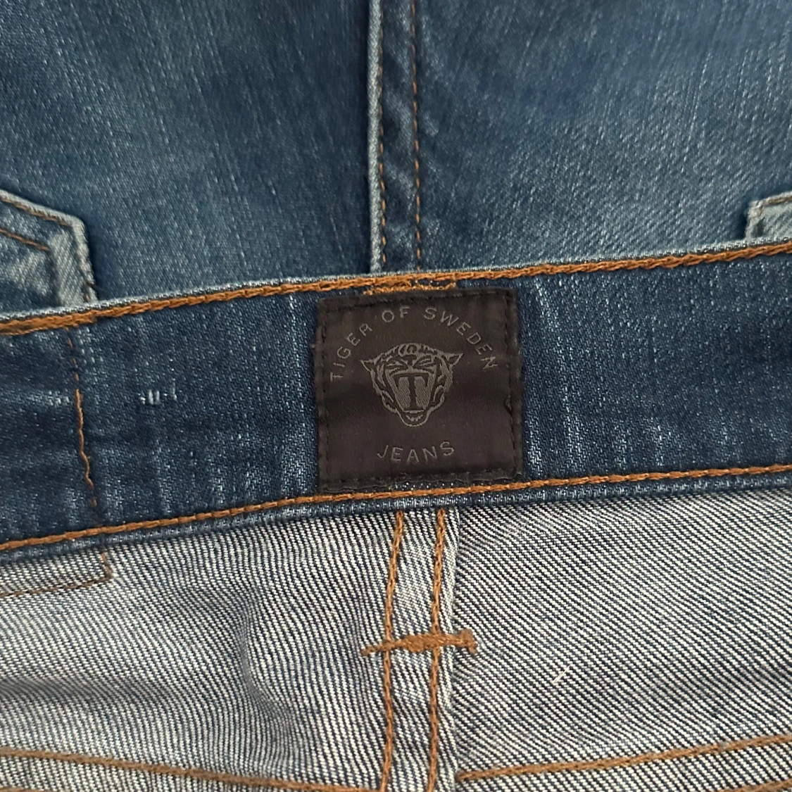 Blå jeans från Tiger of Sweden - 3