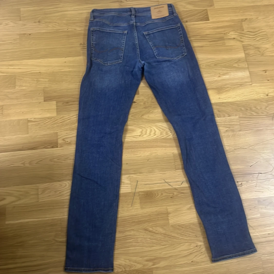 Blå jeans från Jack & Jones, stl 32/36