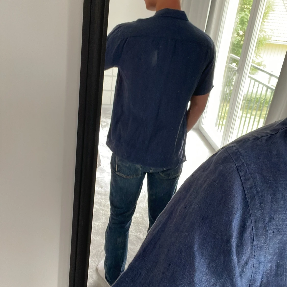 Mörkblå linneskjorta från John Henric - 1