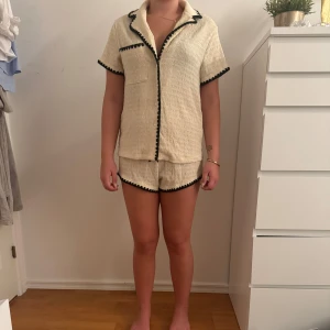 pyjamassätt - pyjamassätt som endast är testat på. 