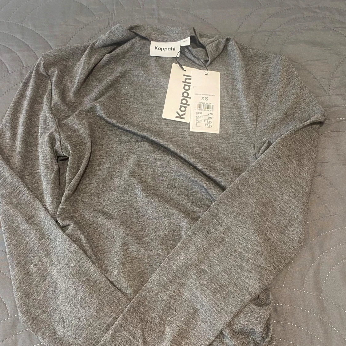 Grå långärmad topp med rynk från Kappahl - 1