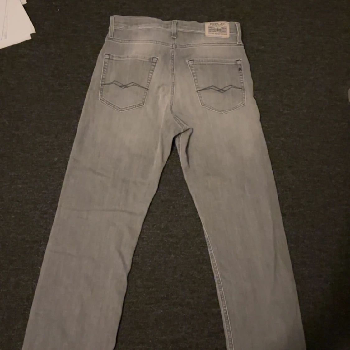 Grå jeans från Replay - 2