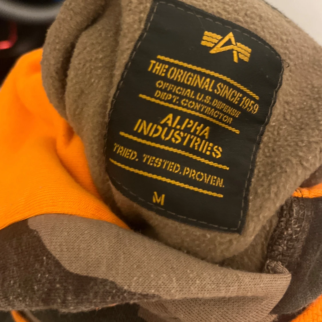 Camouflage hoodie från Alpha Industries - 1