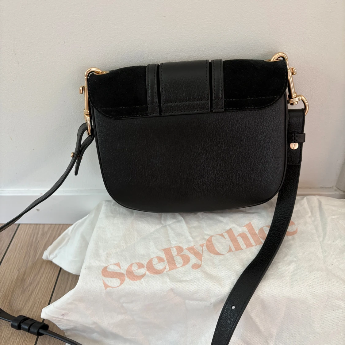 Svart axelväska från See By Chloé - 1