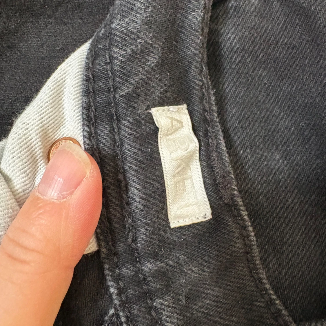 Svarta wide jeans från ARKET - 3