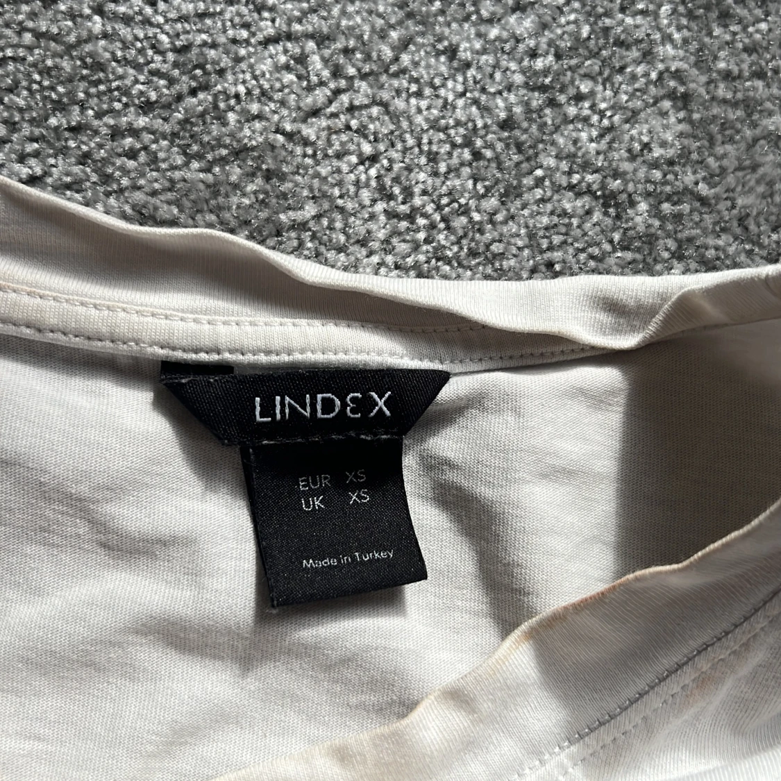 Vit t-shirt med blommigt tryck Lindex XS - 1